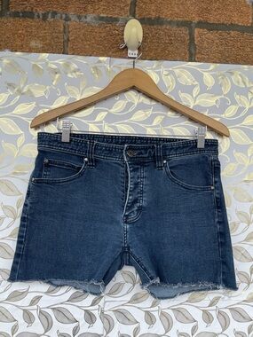 Nasty Pig Raw Hem Denim Shorts 32 Button Fly Dark Wash Streetwear Grunge Core